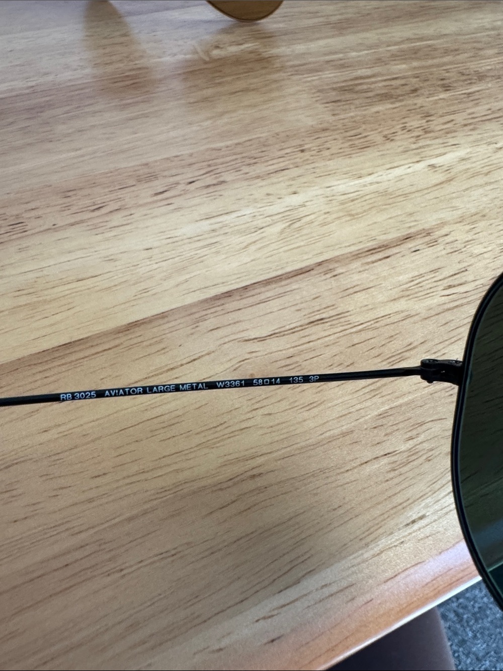 Ray-Ban Black Aviator Sunglasses Polarized - Picture 2 of 3